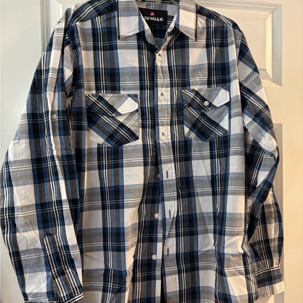 Airwalk Men's Casual Blue‎ and White Plaid Shirt